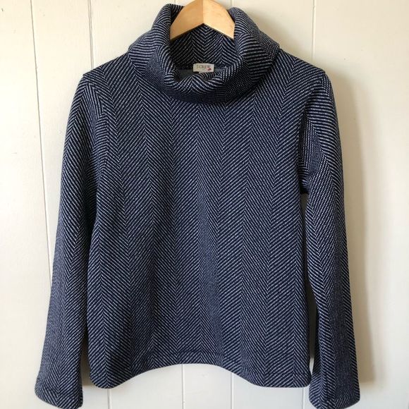 J. Crew Sweaters - J.Crew Women’s Polyester Sweater Sweatshirt Size M